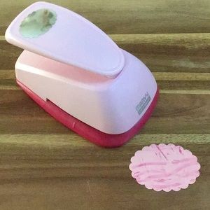 Oval 🌸 Marvy Uchida Lever Mega Craft Punch, Scallop Oval 2 1/2”